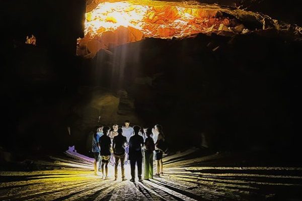 A fantástica luz no escurinho da caverna Lapa Doce/Foto: Geovane Santos